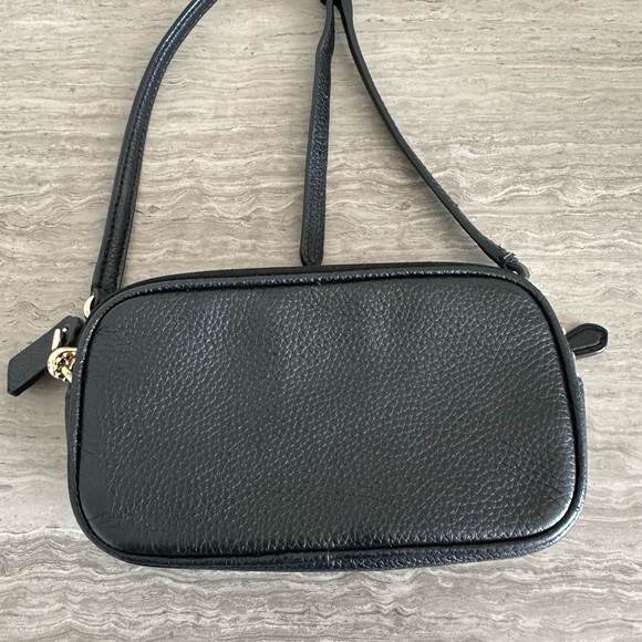 Coach Mini crossbody Bag black pebble leather. Adjustable strap, multiple pocket - Picture 9 of 15